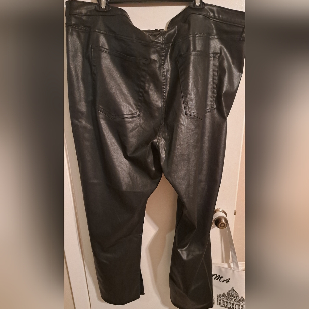 Abercrombie & Fitch  Slim Straight Faux Leather Pants 37 24S NWT - Picture 6 of 6